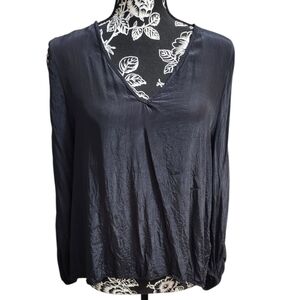 Muche & Muchette Black Boho V-Neck Textured Silky Blouse Top
